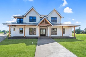 Exterior - Front Elevation for Farmhouse House Plan #1070-135 - 5 bed, 3.5 bath