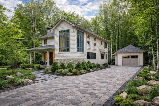 Elegant Cottage Plan