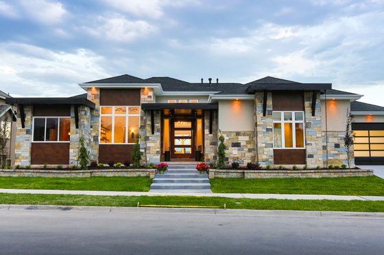 One Story Luxury