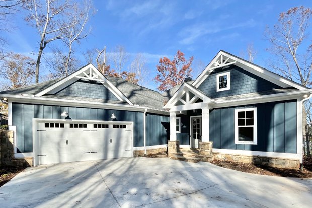 1 Story Lake Plans